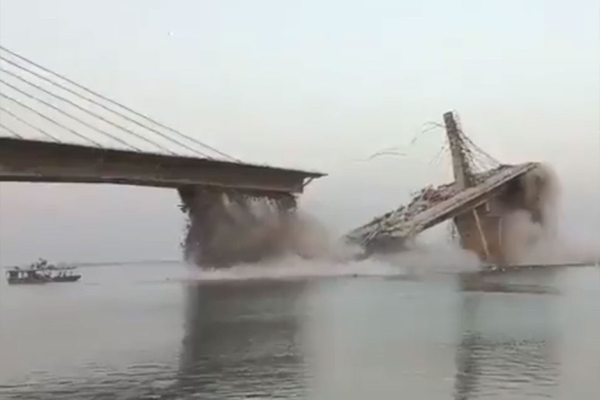 Урушио се велики мост преко ријеке Ганг (ВИДЕО)