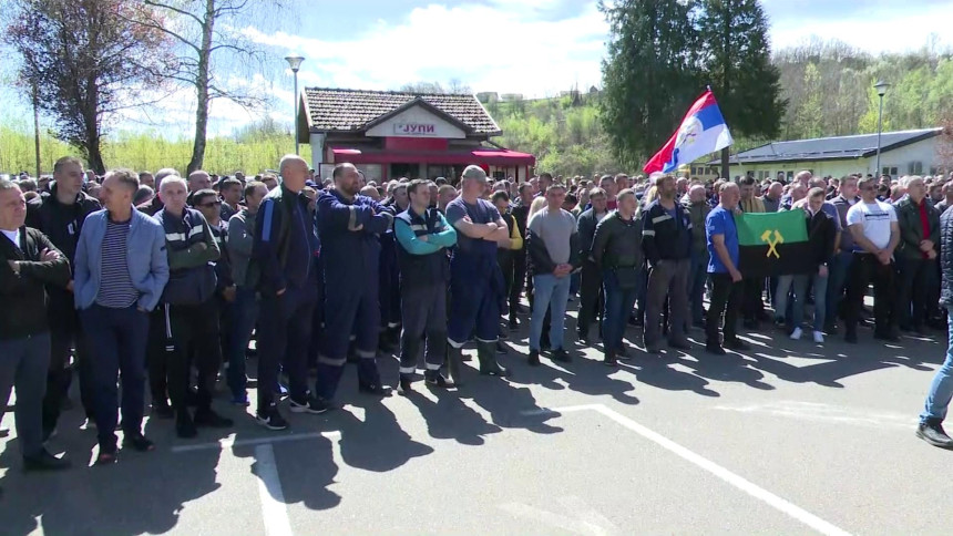 Radnici RiTE Ugljevik ostaju u štrajku, traže odlazak Serdarova