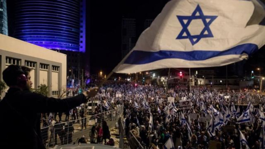 Протест хиљаде демонстраната на улицама Тел Авива