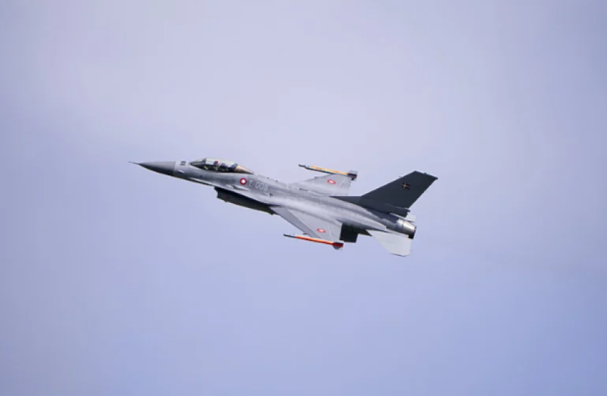 Украјина добија све обећане борбене авионе из Данске