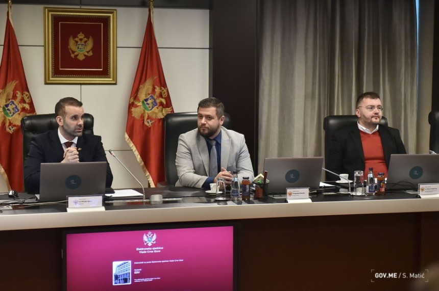 Црна Гора: Два амандмана на резолуцију, кривица индивидуална, поштовати "Дејтон"