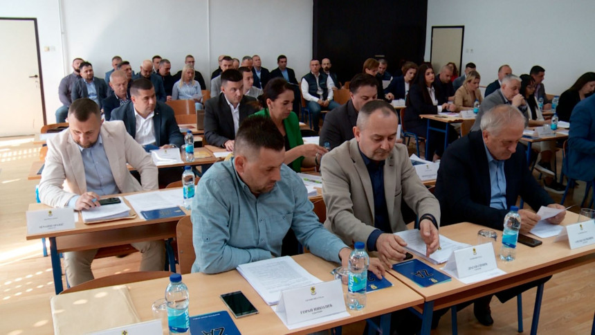 Скупштина подржала неке приједлоге опозиције у Добоју
