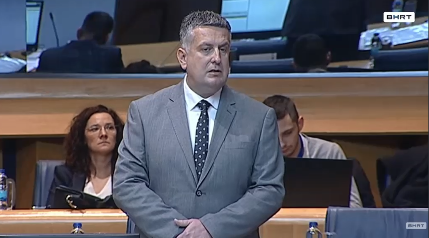 Da su zvaničnici Srpske dobronamjerni prema Srpskoj podnijeli bi ostavke