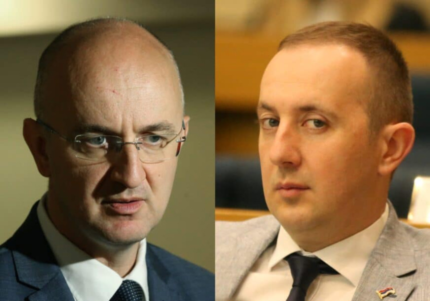 Režim ne bira sredstva da dođe do opozicionih glasova u Narodnoj skupštini Republike Srpske