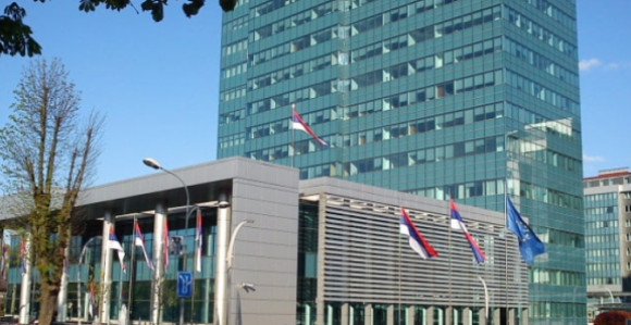 Ministarstvo i „Autoputevi“ na sudu zbog slupanog auta