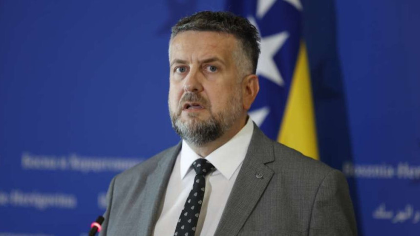 Kada se izbaci SNSD prestaju blokade i politička natezanja