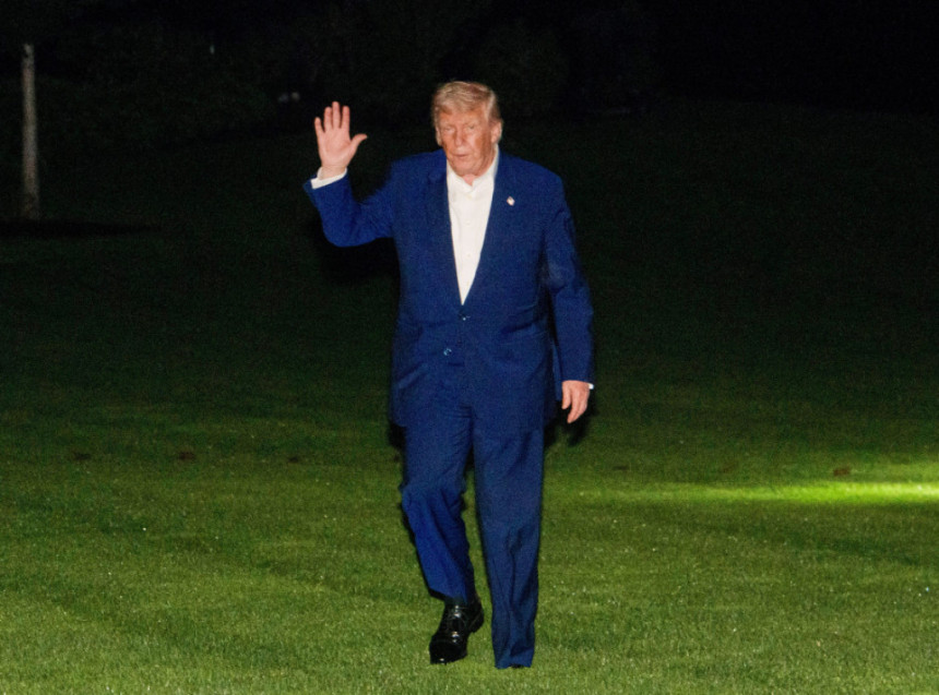 Tramp: U ponedeljak razgovor sa Putinom, pa sa Zelenskim