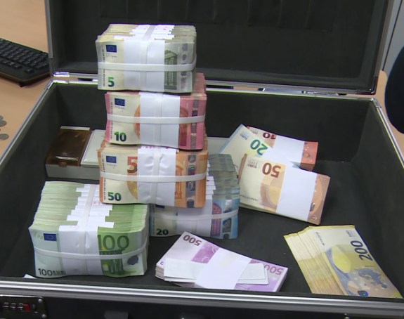 Imaju novac, spremni su da ulažu, ali nedostaje povjerenje