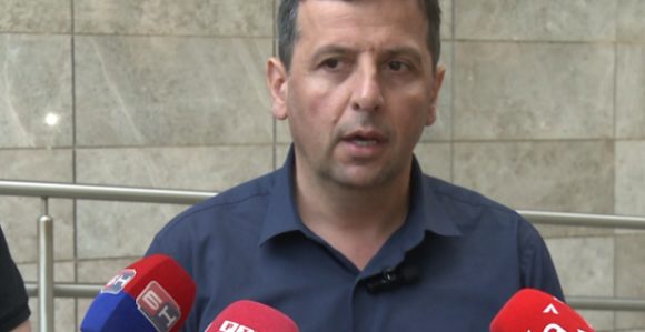"Човић велича и слави усташе, а Додик не смије да писне"