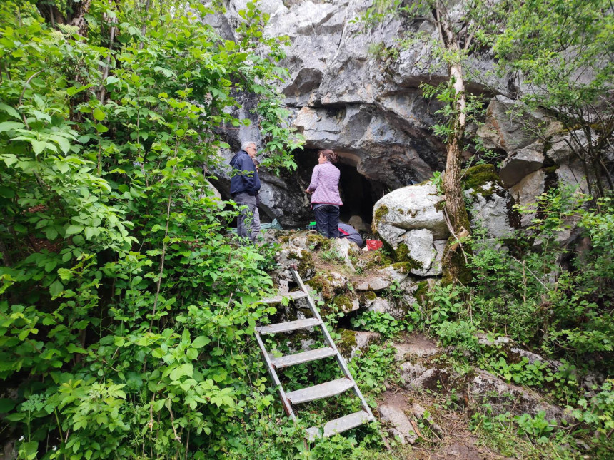 Ružina pećina iz ledenog doba kod Gacka (VIDEO)