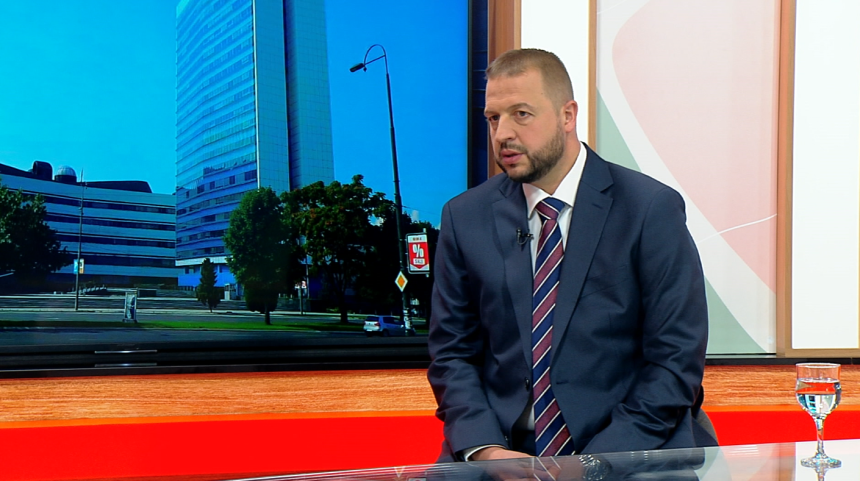 Нешковић открио шта је Човић тражио од српске тројке: Молим вас, немојте дирати Шпирића, да провучем изборни закон