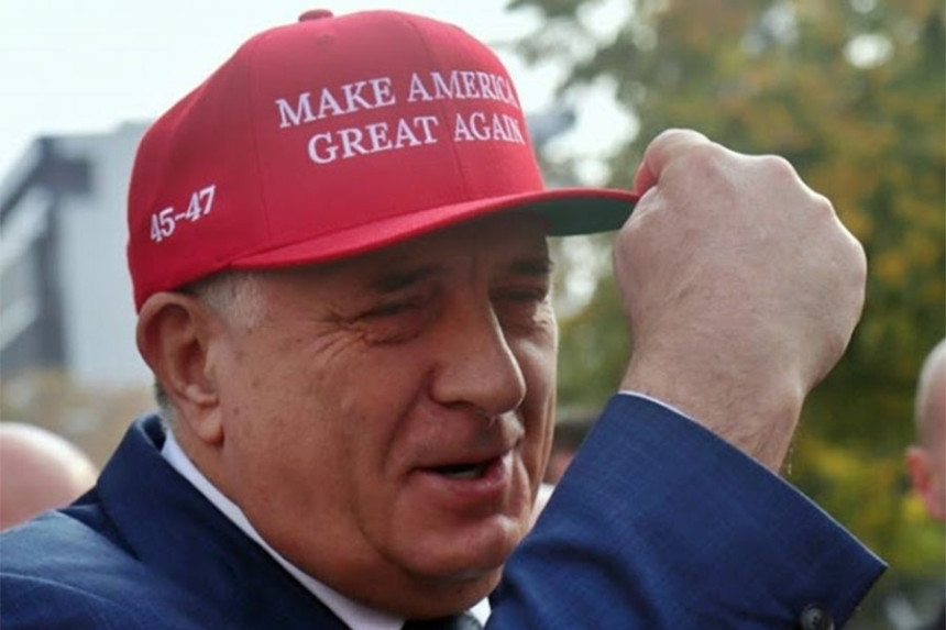 Док Додик оптужује опозицију за мигранте, Трамп најављује њихову депортацију на западни Балкан