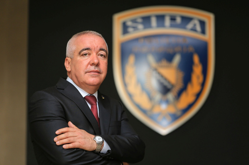 Ћулум напустио СИПА, а прави дугорочне планове?!