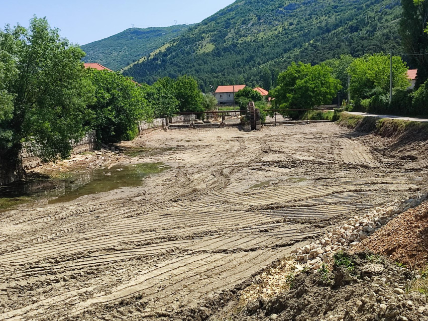 Trebinje: Isušenjem rijeke nastao pomor podvodnog svijeta