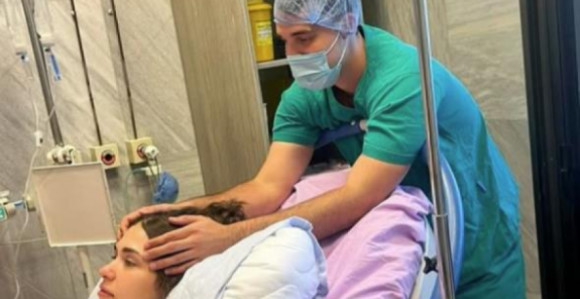 Pevač Aleksa Perović prisustvovao porođaju supruge