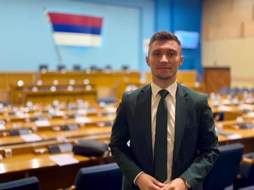 "Болнице су у минусу, више дугују него што вриједе"