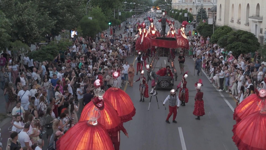 Festival uličnih zabavljača donio sjajnu zabavu