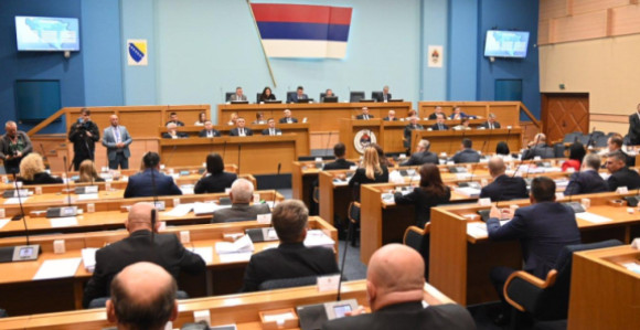 Да ли власт проводи припреме за изборе по оспореном Изборном закону или је поново трговина на сцени?!