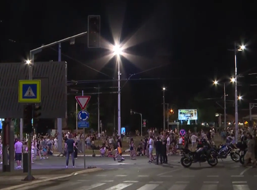 Blokade, incidenti i hapšenja u više mjesta u Srbiji