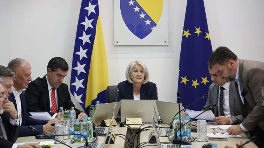 Апел амбасадора лидерима БиХ: Нема времена за губљење