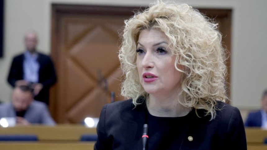 Позив колегама из опозиције: Народна скупштина је дерогирана, треба да бојкотујемо њен рад!