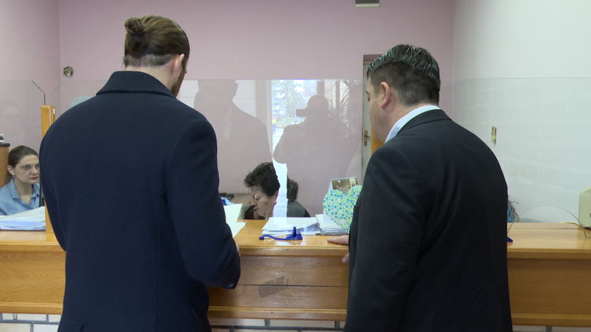 Stanišić i Marković predali inicijativu “Škola bez tereta”    