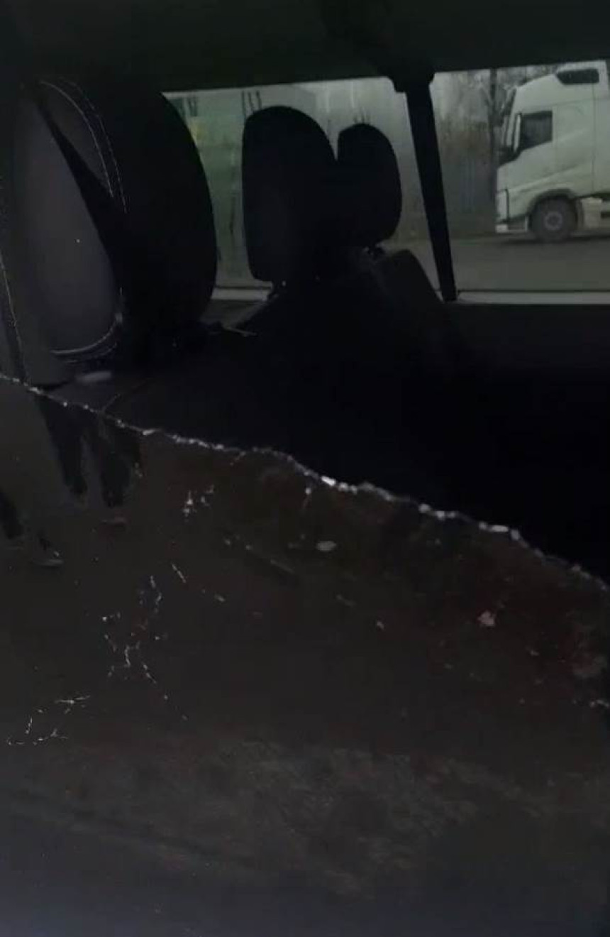 Ватерполисти Борца нападнути код Раче, каменован комби