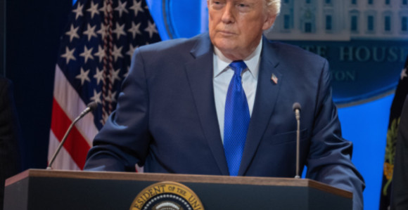 Трамп најавио: Уводим глобалне царине од 15 посто