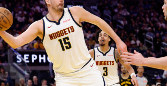 Tripl-dabl Jokića u porazu Denvera od Golden Stejta