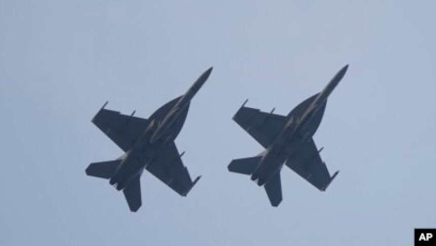 SAD povećao broj aviona u blizini Irana, moguć napad