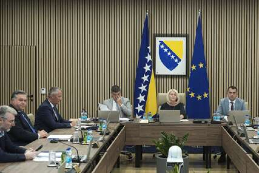 План раста блокиран: БиХ остаје без 800 милиона евра