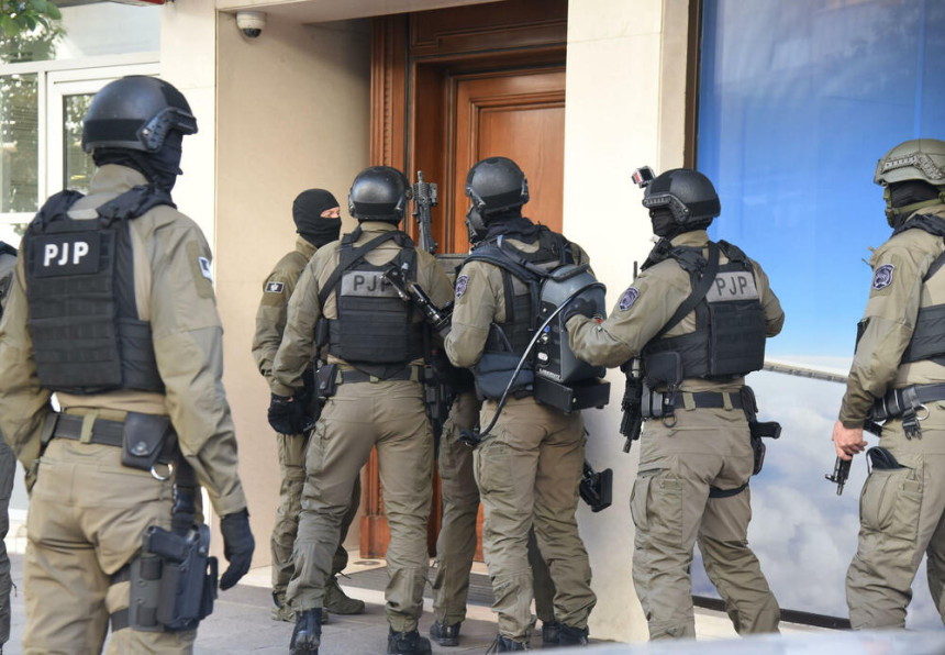 Претрес имовине Аце Ђукановића у Никшићу