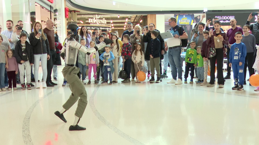 Humanoidni robot Robi vještinama zadivio posjetioce