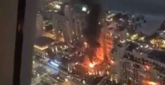 Повријеђени од пада дронова у Дубаију и Абу Дабију