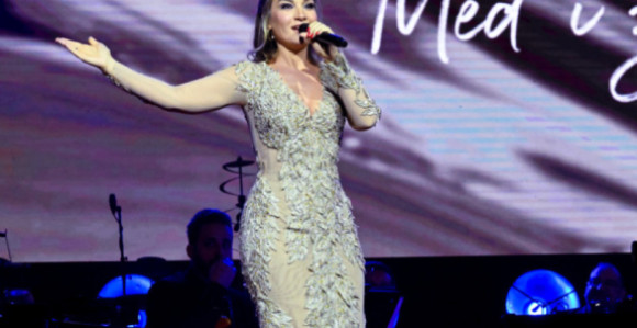 Јелена Томашевић се срушила на бини, пребачена у болницу