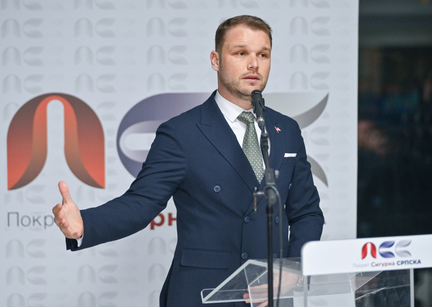 Stanivuković: Mi radimo, dok drugi komentarišu