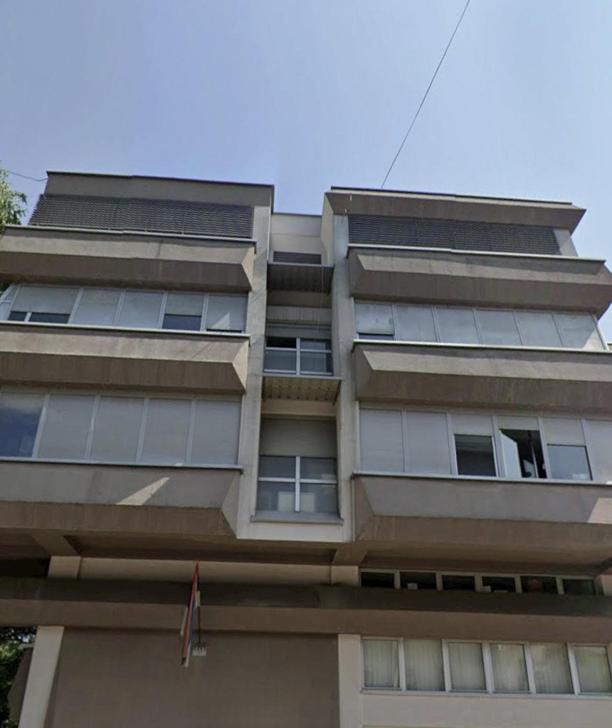 У Институту украдени алуминијски панели