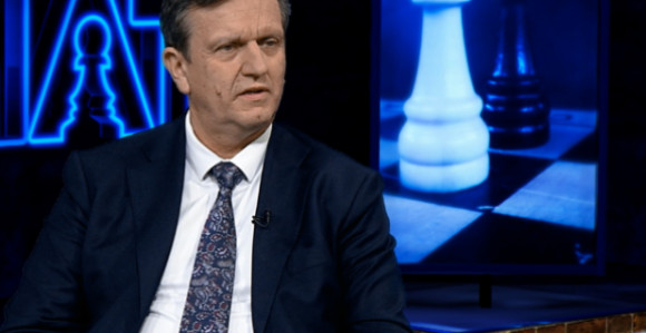 Dok vlast rasipa milione, građane čekaju poskupljenja i za njih nema novca ni robnih rezervi!