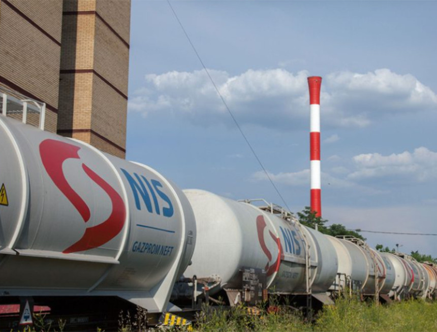 Владе Србије забранила извоз нафте и нафтних деривата