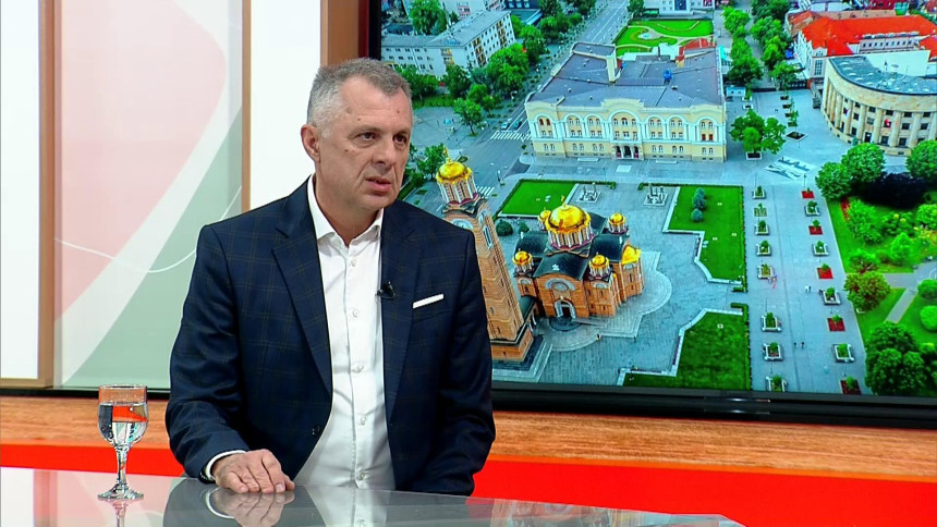 Умјесто да помогне, Влада спава, а премијер се понаша као предсједник ловачког удружења!