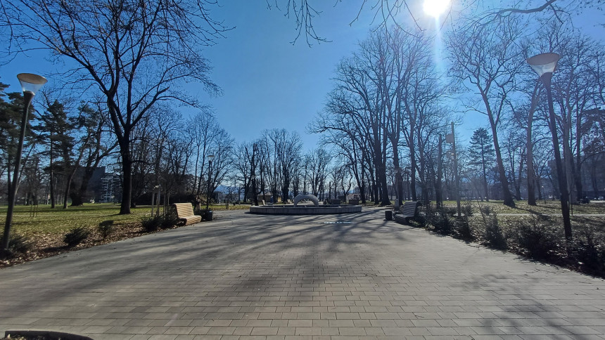 Sunčano prije podne, u drugom dijelu dana moguća kiša