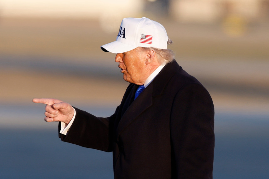 Доналд Трамп: САД потпуно поразиле и десетковале Иран