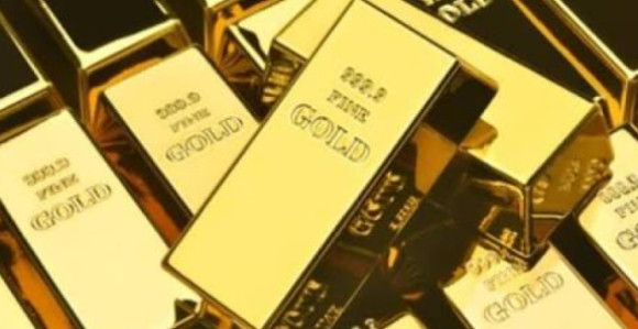 Цијене падају: Злато губи сјај док долар јача