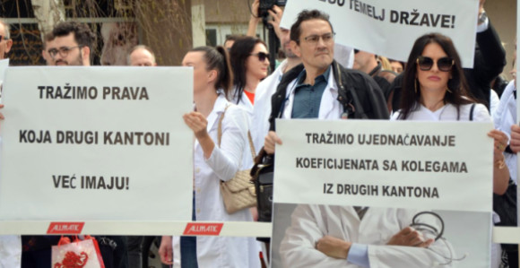 Poslednje upozorenje Vladi: Dogovor ili štrajk