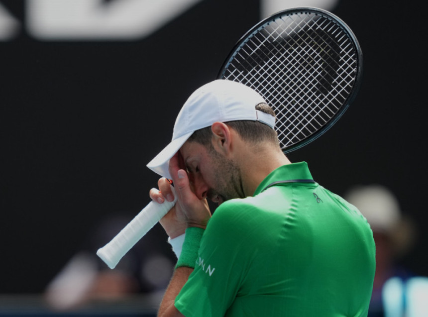 Новак Ђоковић се повукао са Мастерса у Мајамију