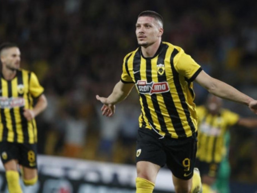 Jović dvostruki strijelac za AEK protiv Atromitosa