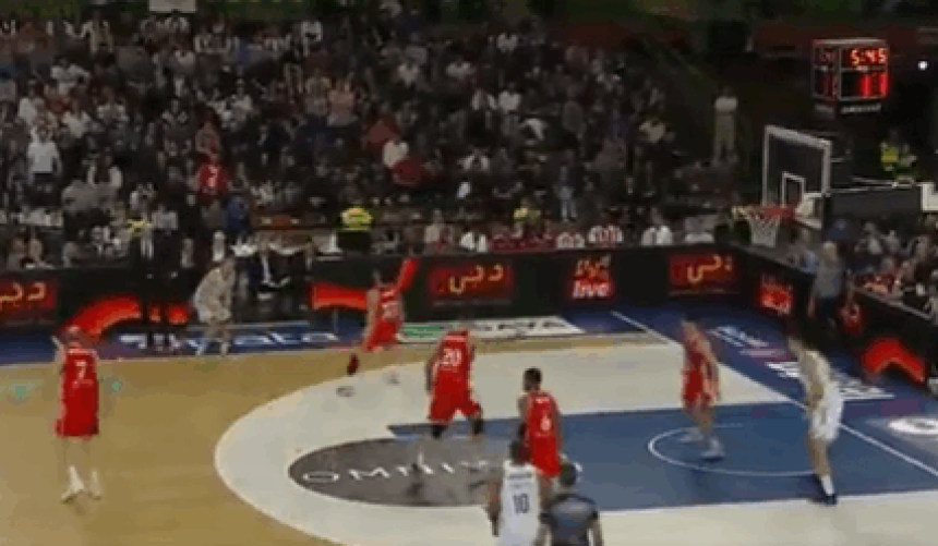 Кошаркаши Црвене звезде поражени од Дубаија у АБА лиги