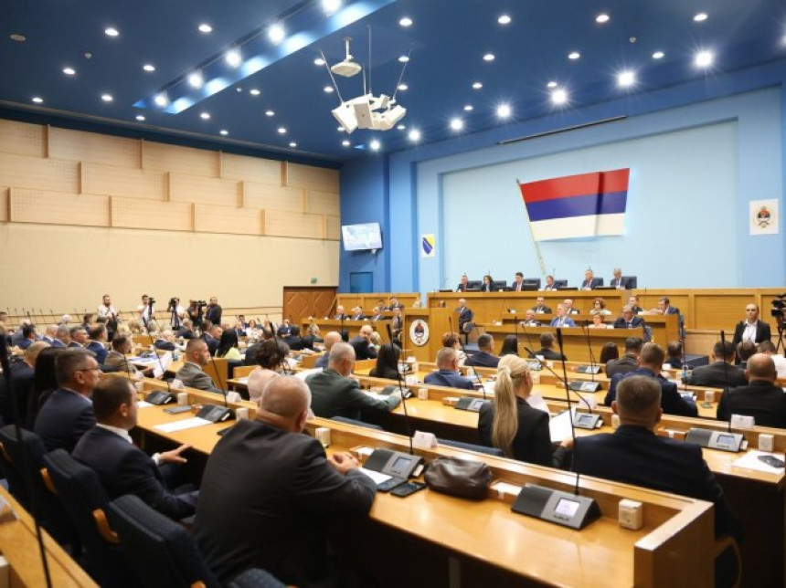 Усвојена резолуција о забрани величања и промовисања НДХ