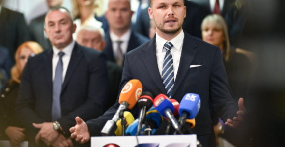 Додик је хрватски лобиста, тајно ради на рушењу Српске