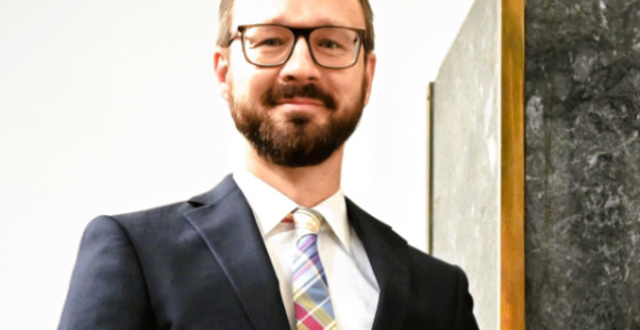 Политичке тензије, лоше управљање јавним предузећима и финансијама успоравају реформе у БиХ